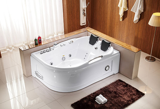 A006 1700 мм джакузи для 2 человек в помещении Badewanne